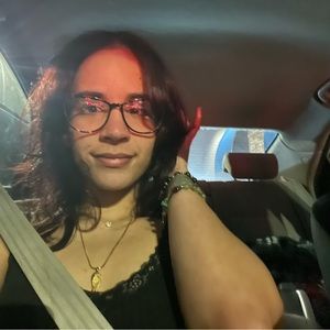 Meet your Posher, Julia